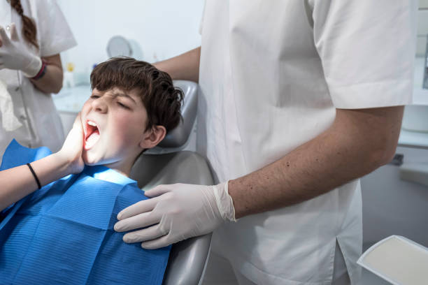 Best Emergency Tooth Extraction in Howell, MI